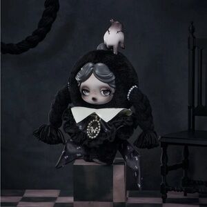 [Pop Mart] Skullpanda x Wednesday - NYC Exclusive Classic Doll Figure